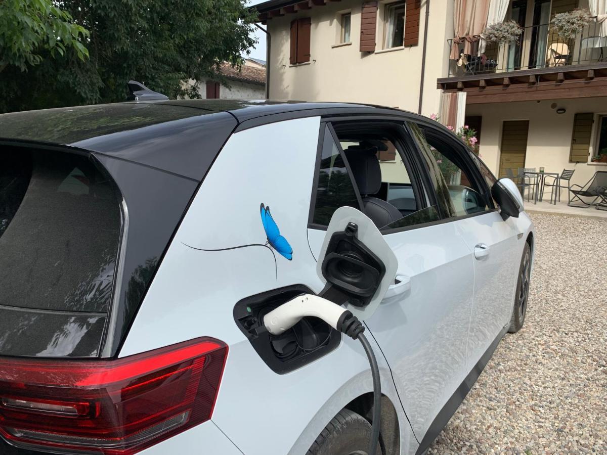 L'Isolo B&B E Case Vacanza Monzambano Bagian luar foto
