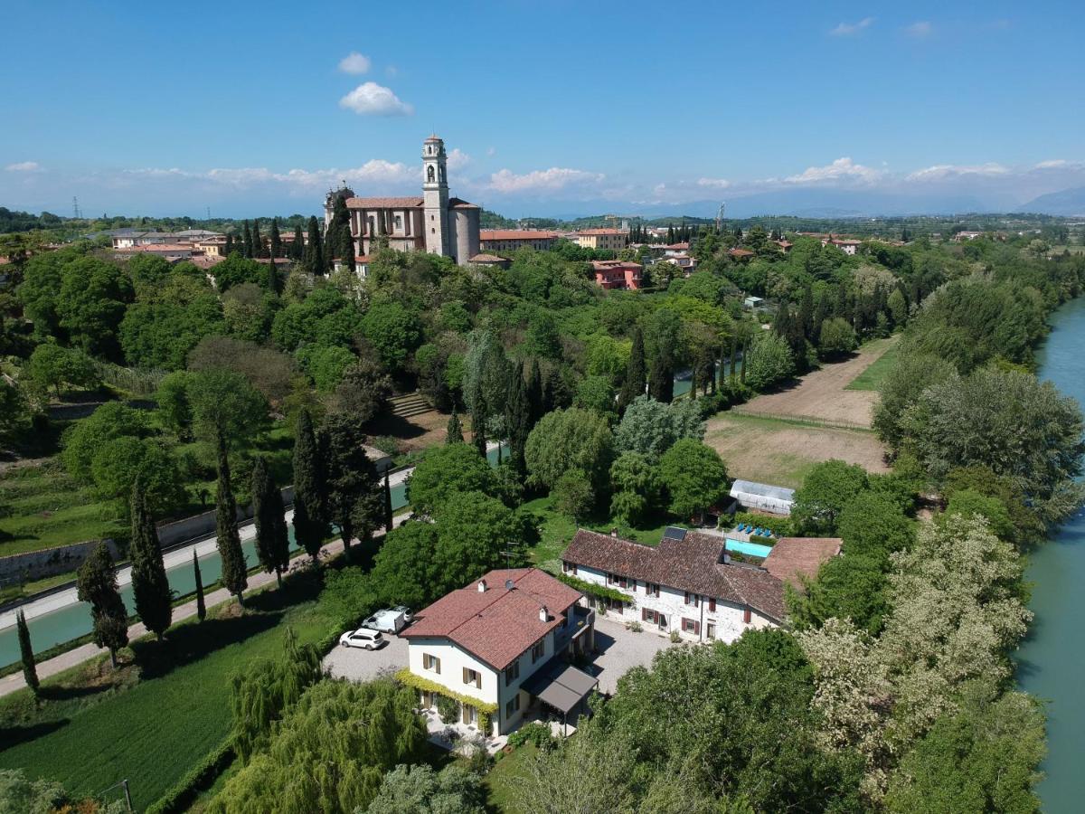 L'Isolo B&B E Case Vacanza Monzambano Bagian luar foto